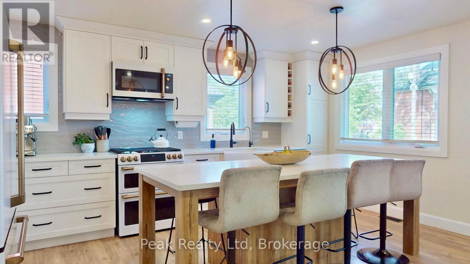 212 Church Street, Stratford, Ontario N5A 2R6 - Photo 4 - X13212482