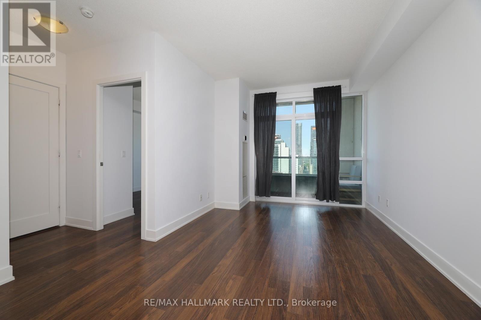 2310 - 120 Homewood Avenue, Toronto, Ontario  M4Y 2J3 - Photo 12 - C13212470