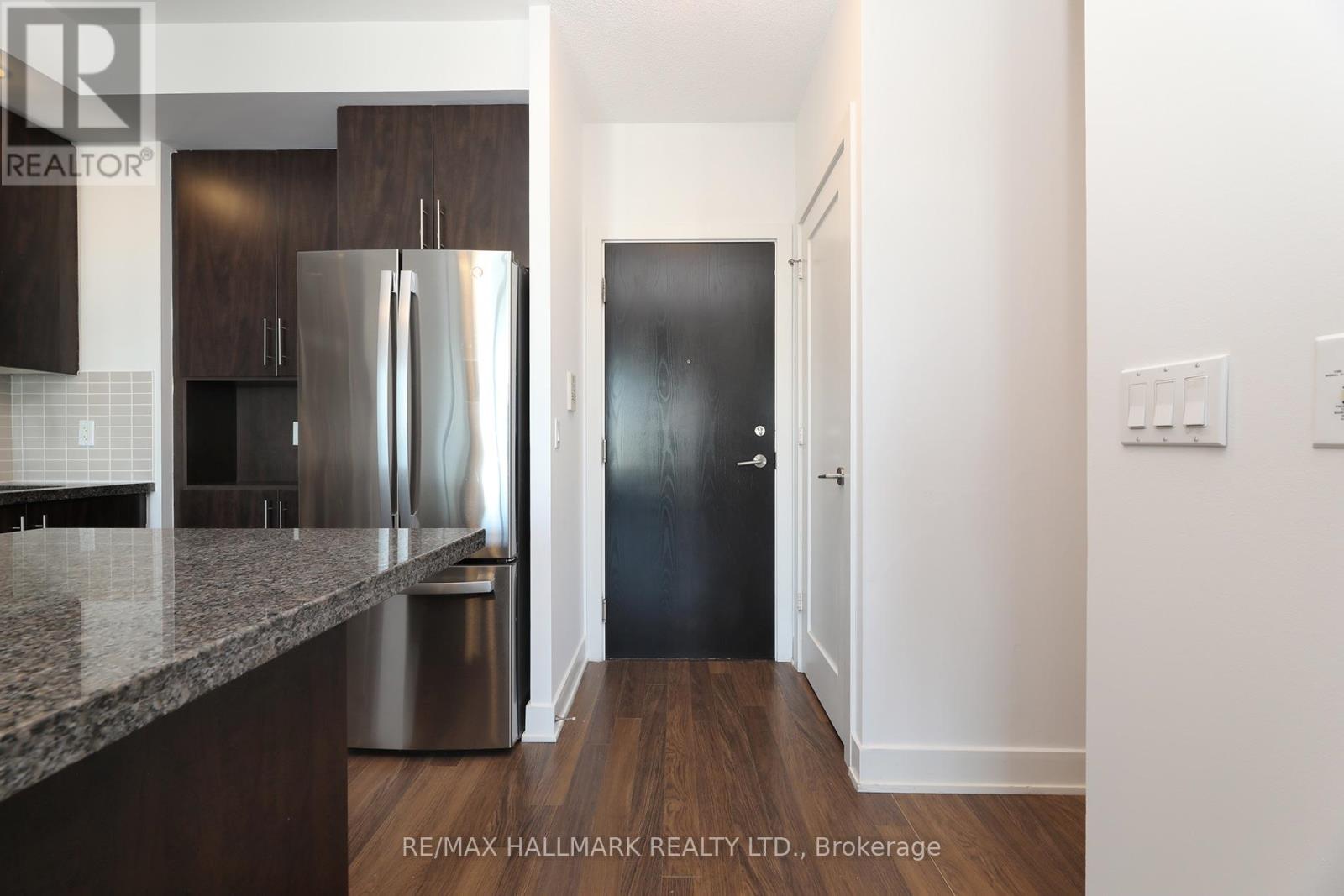 2310 - 120 Homewood Avenue, Toronto, Ontario  M4Y 2J3 - Photo 6 - C13212470