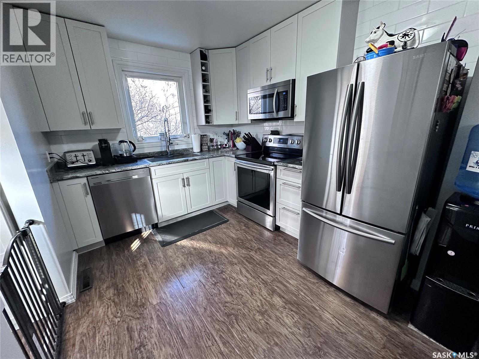 561 105th Street, North Battleford, Saskatchewan  S9A 1R6 - Photo 4 - SK037563