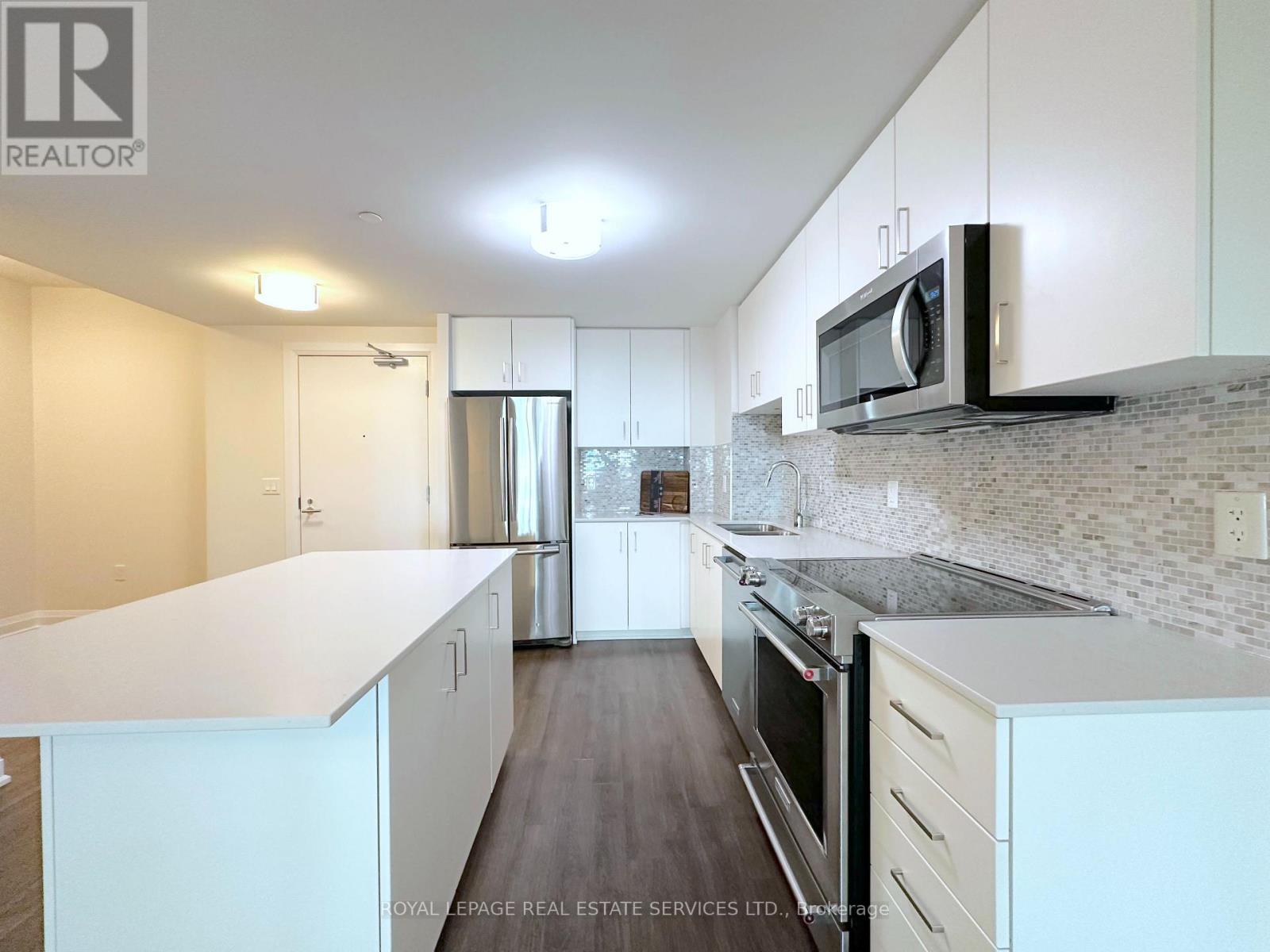 101 - 2333 Taunton Road, Oakville, Ontario  L6H 0N5 - Photo 4 - W13212428