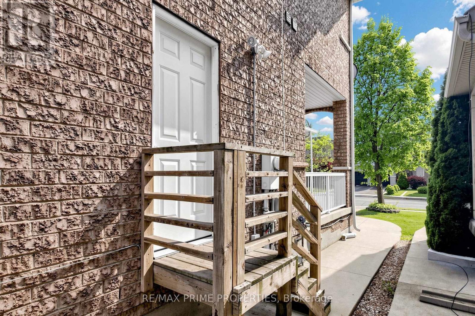 68 Harbourtown Crescent, Brampton, Ontario  L6V 4P5 - Photo 29 - W13212442
