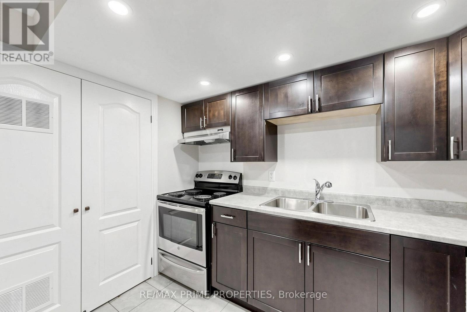 68 Harbourtown Crescent, Brampton, Ontario  L6V 4P5 - Photo 34 - W13212442
