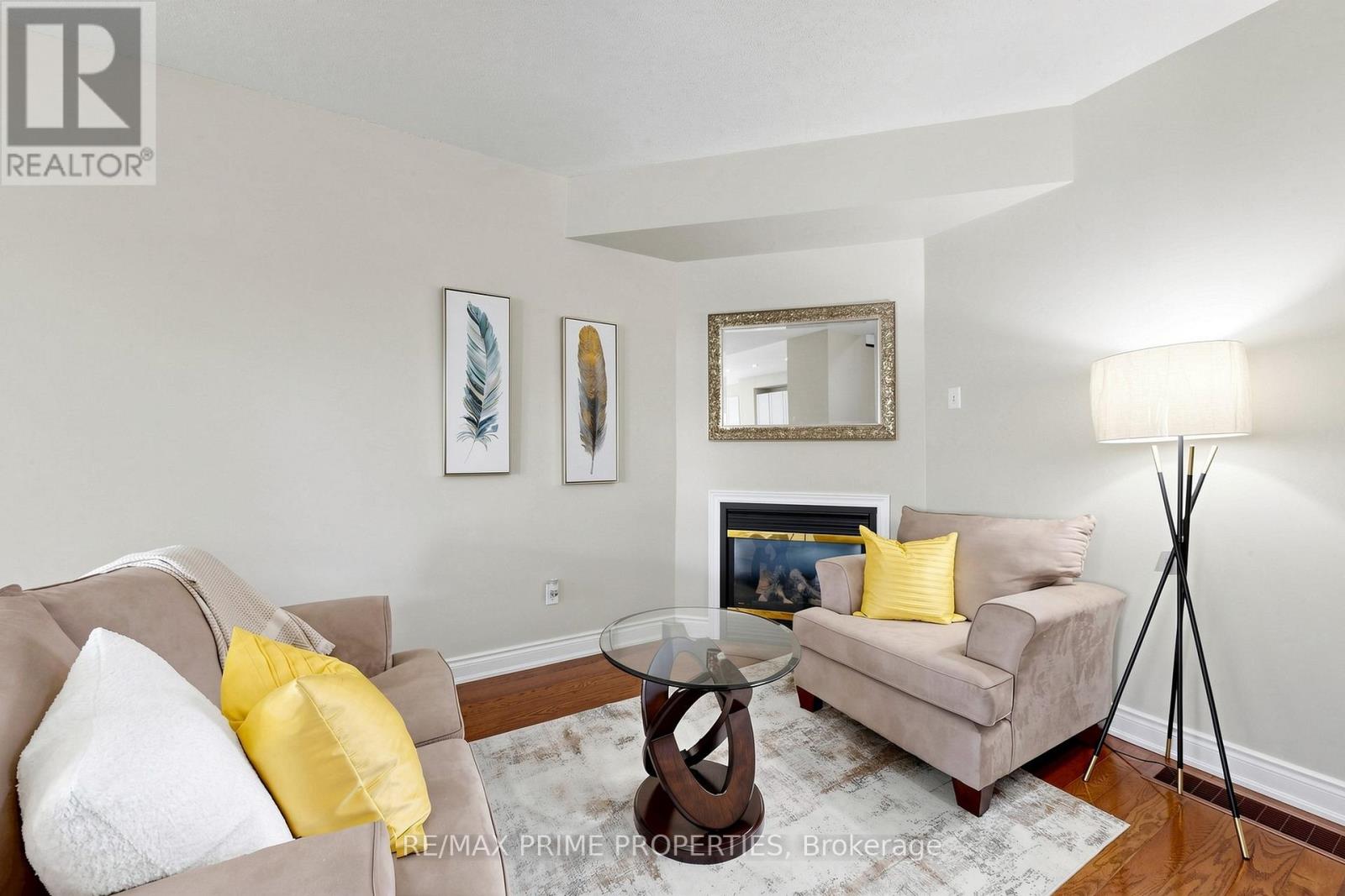 68 Harbourtown Crescent, Brampton, Ontario  L6V 4P5 - Photo 4 - W13212442