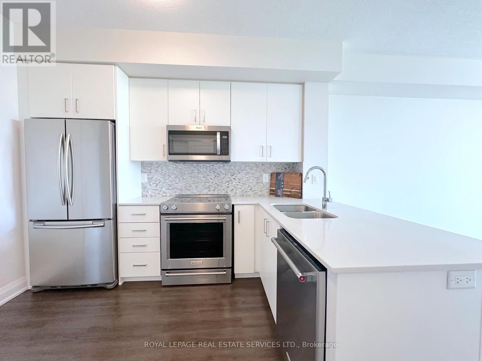 407 - 2333 Taunton Road, Oakville, Ontario  L6H 0N5 - Photo 3 - W13212462