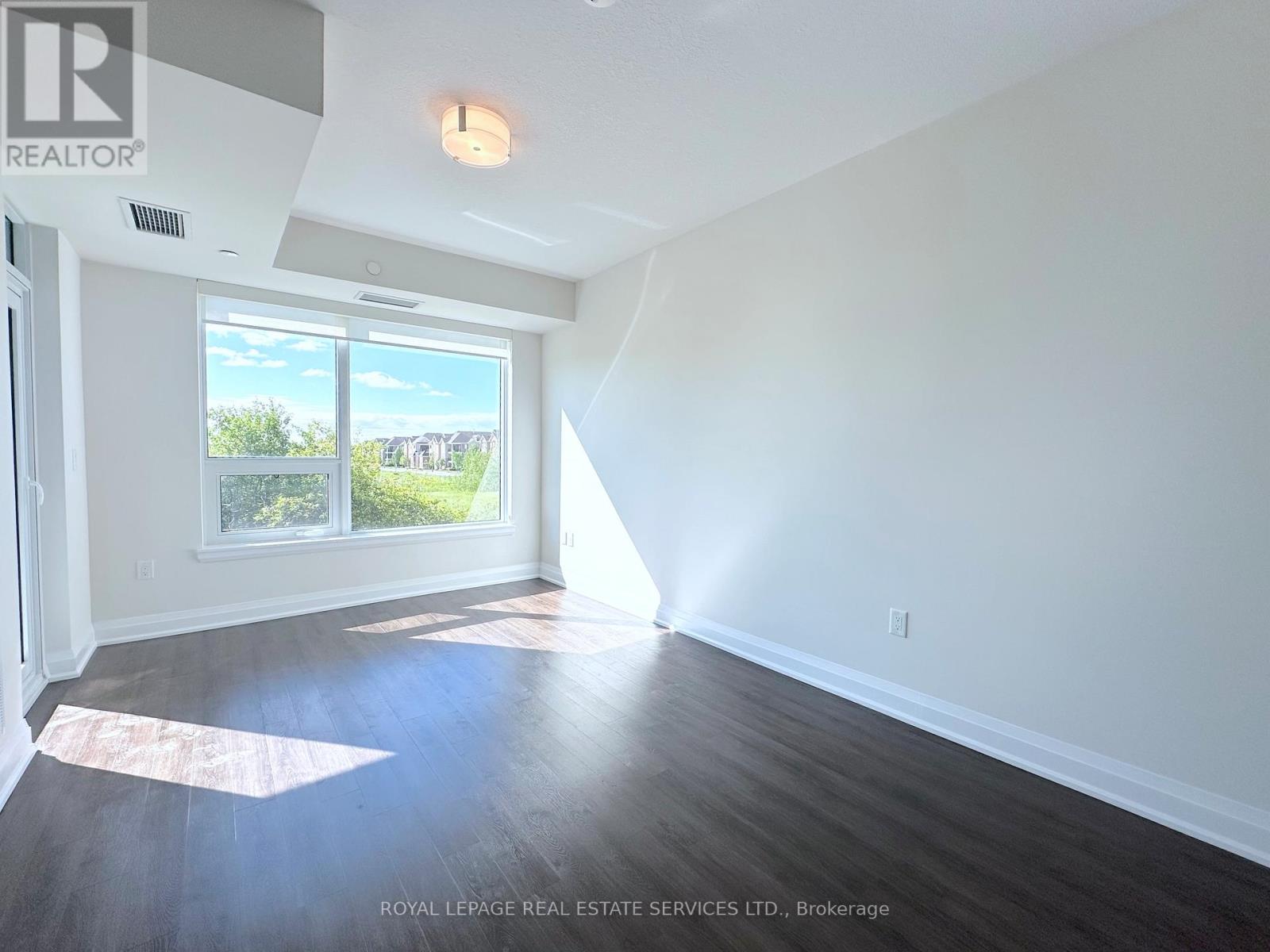 209 - 2333 Taunton Road, Oakville, Ontario  L6H 0N5 - Photo 5 - W13212468