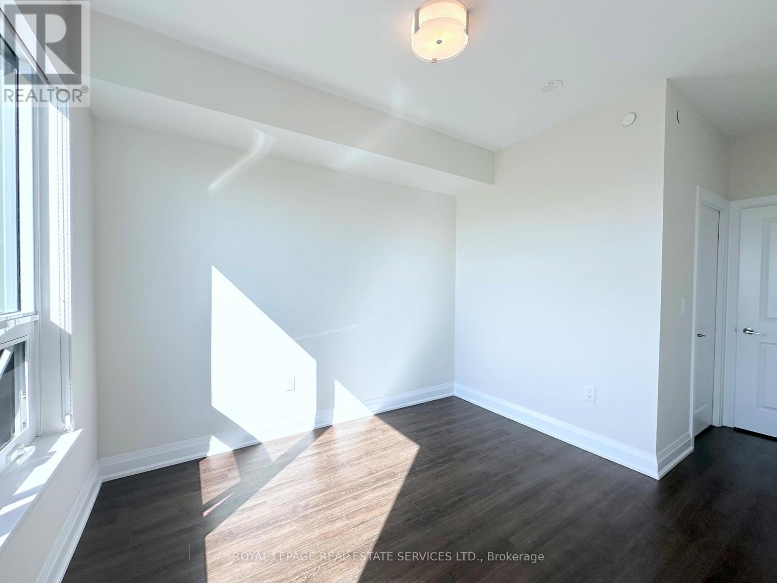 209 - 2333 Taunton Road, Oakville, Ontario  L6H 0N5 - Photo 8 - W13212468