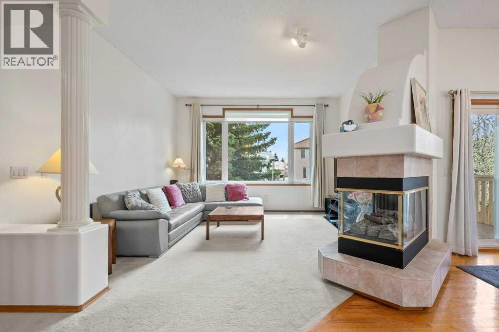 125 Woodpark Close Sw, Calgary, Alberta  T2W 6H1 - Photo 12 - A2313625