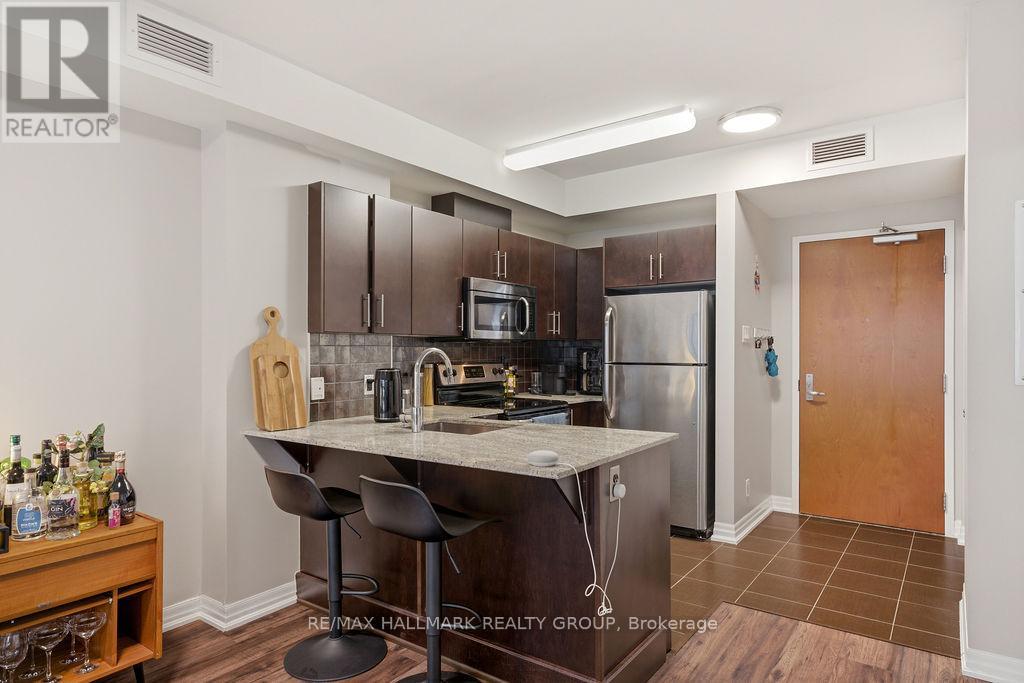 1406 - 242 Rideau Street, Ottawa, Ontario K1N 0B7 - Photo 2 - X13212502
