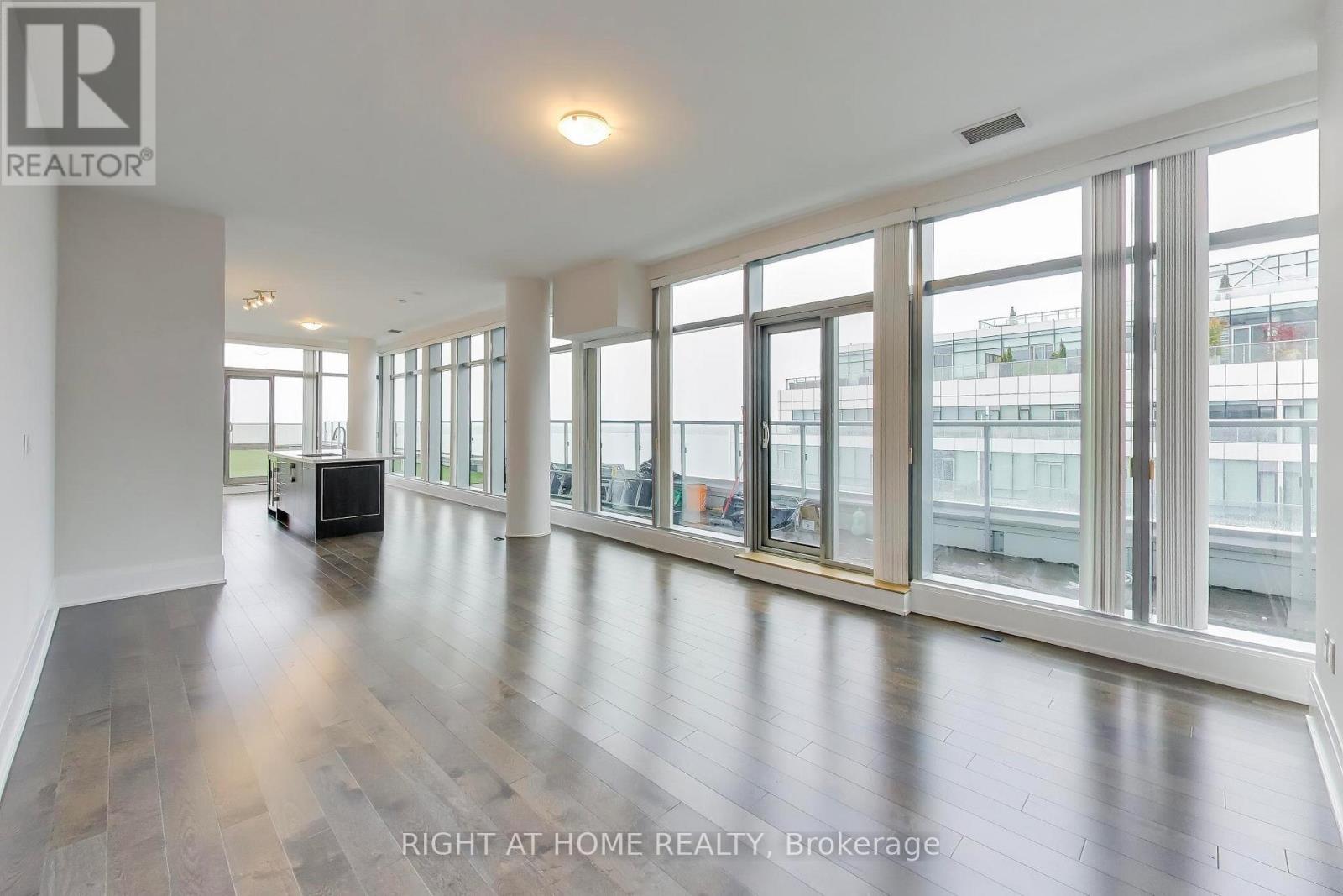 1126 - 39 Queens Quay E, Toronto, Ontario  M5E 0A5 - Photo 11 - C13212518