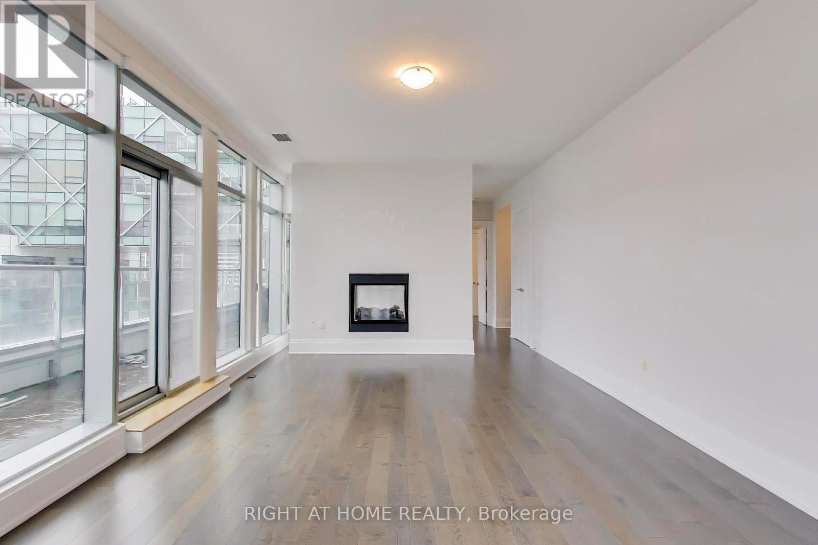 1126 - 39 Queens Quay E, Toronto, Ontario  M5E 0A5 - Photo 13 - C13212518