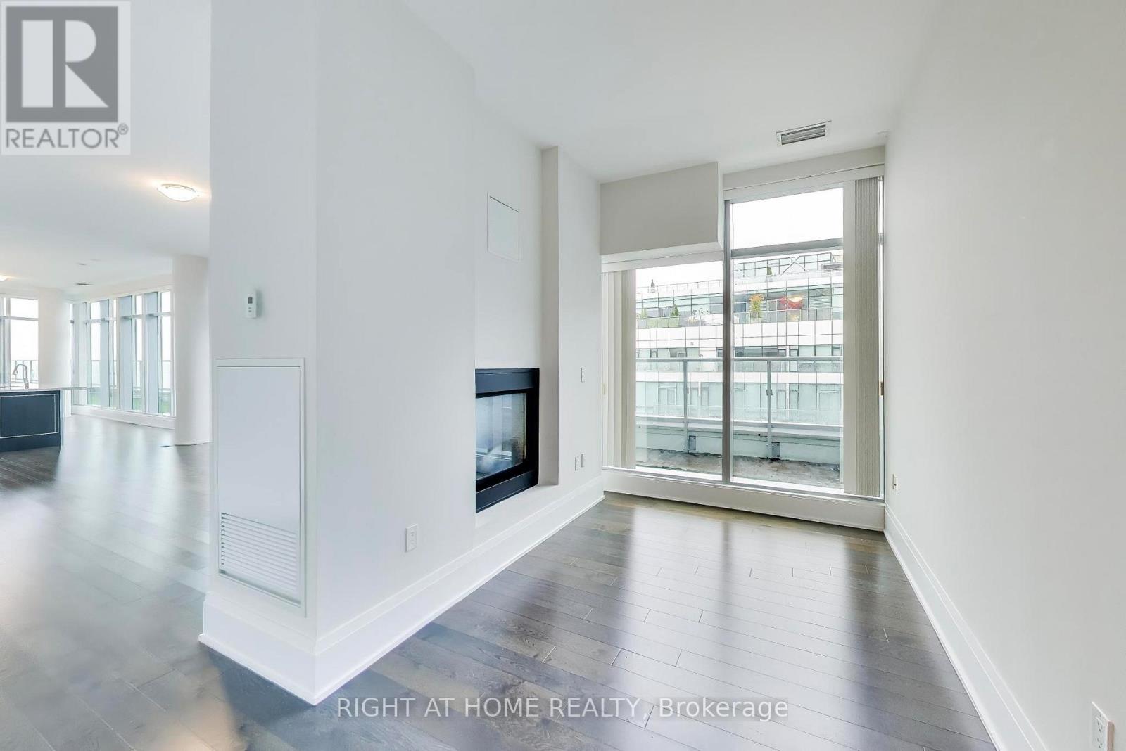 1126 - 39 Queens Quay E, Toronto, Ontario  M5E 0A5 - Photo 16 - C13212518