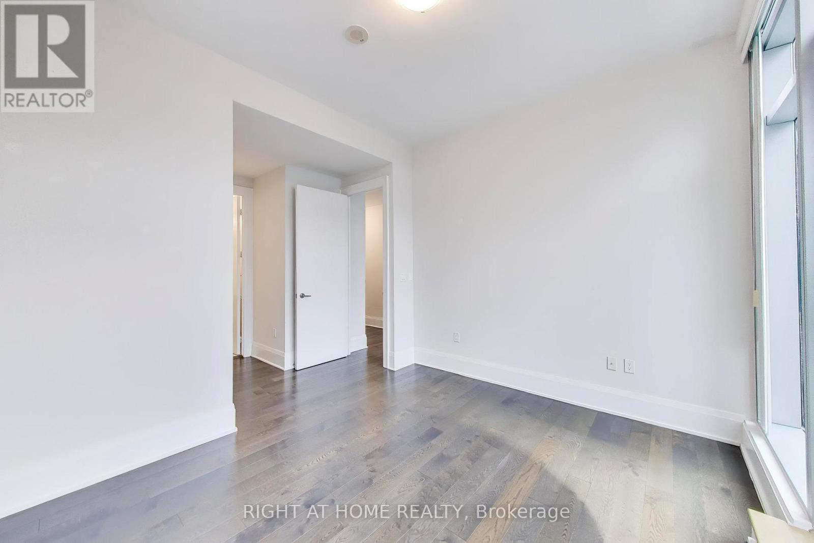 1126 - 39 Queens Quay E, Toronto, Ontario  M5E 0A5 - Photo 21 - C13212518