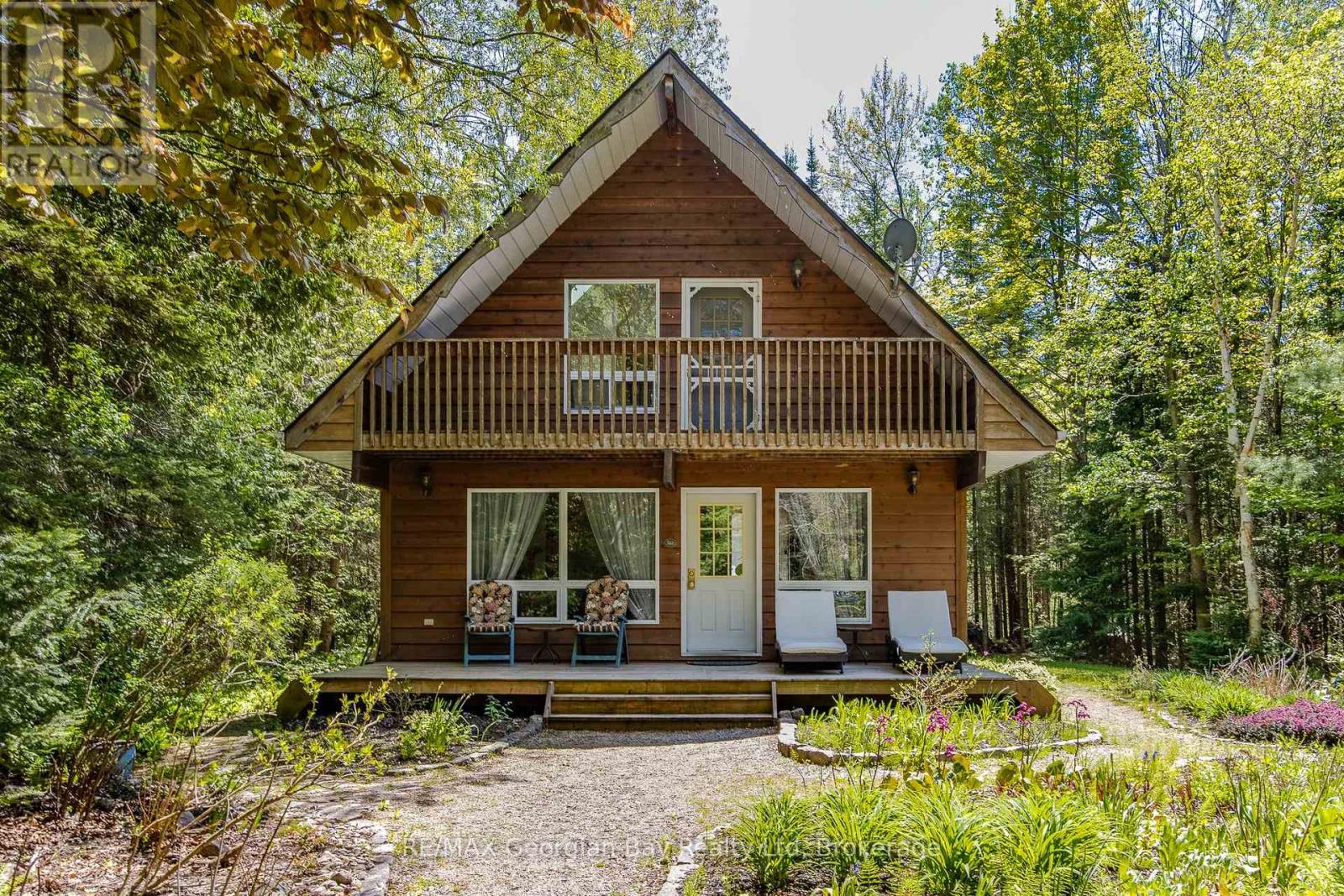 2 Ridout Court, Tiny, Ontario  L0L 2J0 - Photo 1 - S13212514