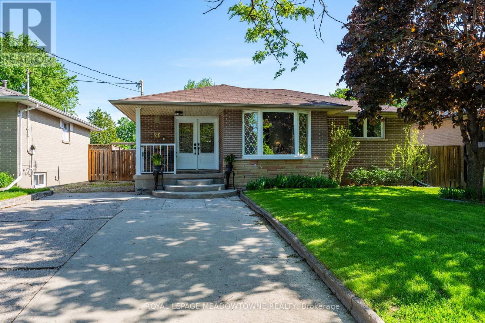 26 MOULTREY CRESCENT, Halton Hills, Ontario