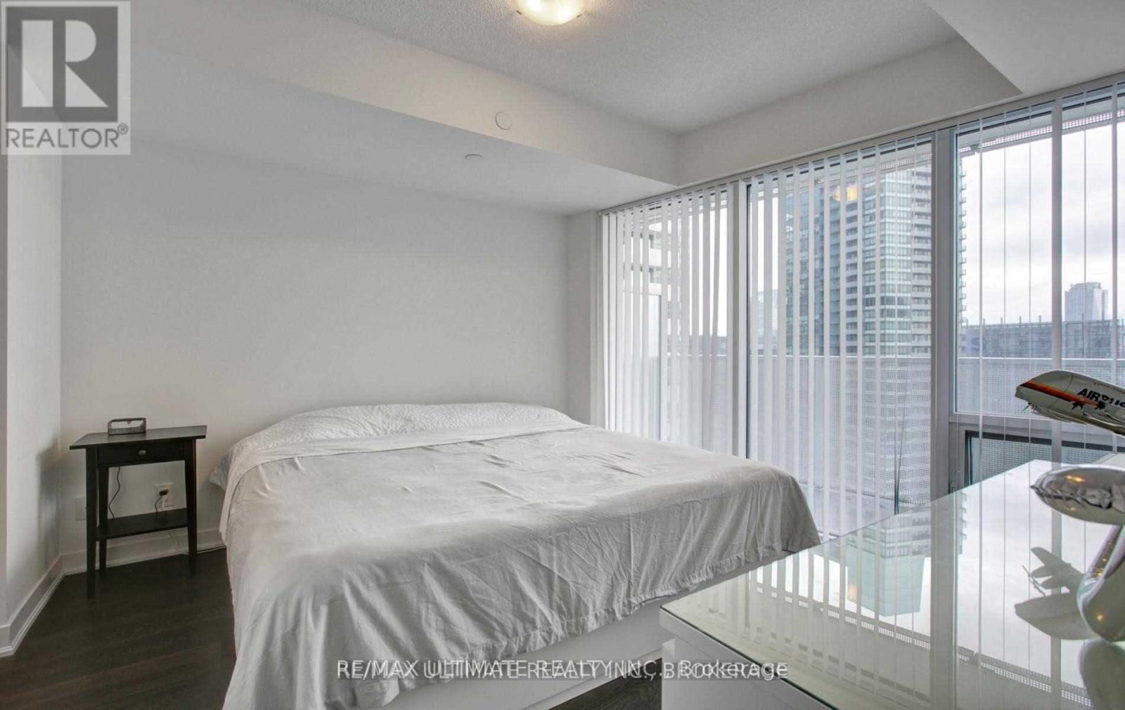 4203 - 88 Harbour Street, Toronto, Ontario  M5J 0C3 - Photo 12 - C13164356