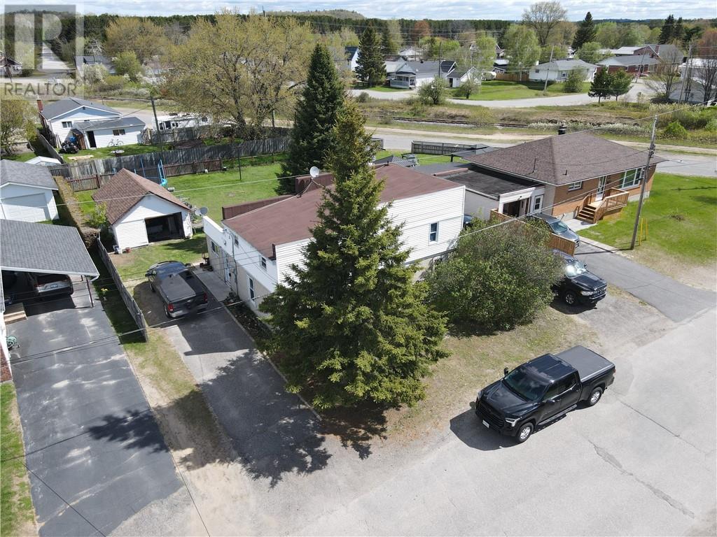 236-238 Secord Street, Espanola, Ontario  P3E 1G9 - Photo 4 - 2128123
