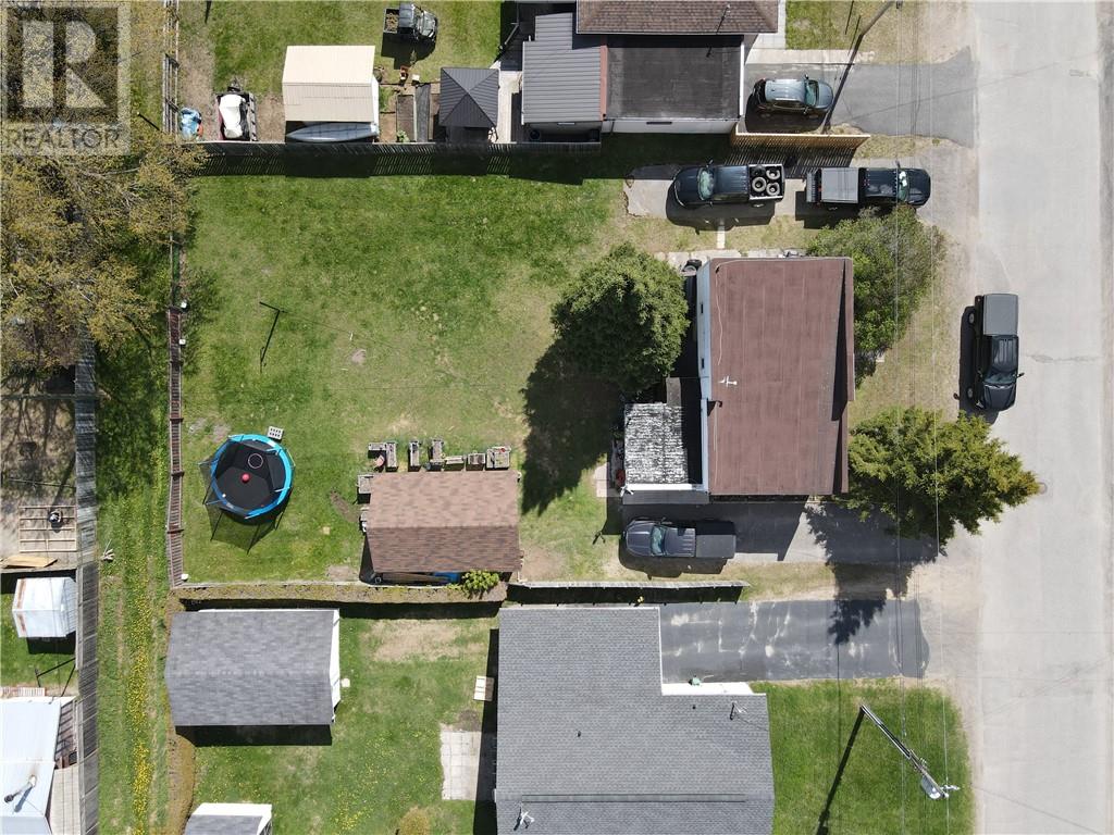 236-238 Secord Street, Espanola, Ontario  P3E 1G9 - Photo 5 - 2128123
