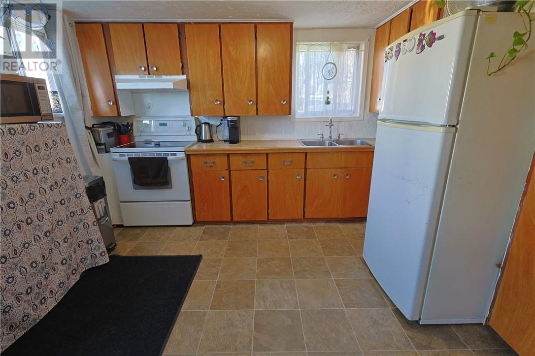 236-238 Secord Street, Espanola, Ontario  P3E 1G9 - Photo 8 - 2128123