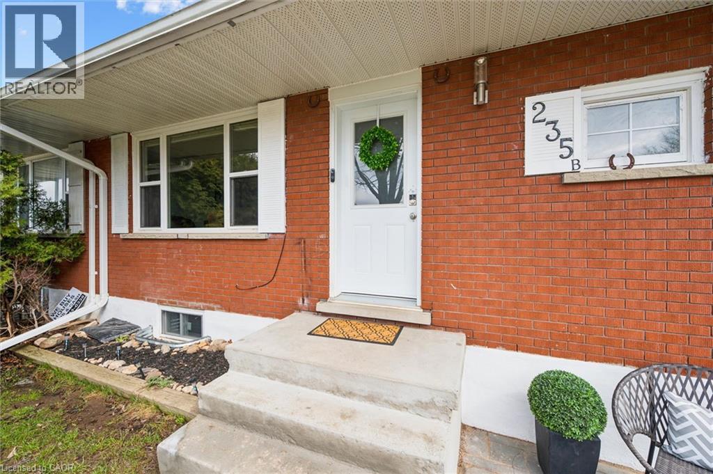 235 Cedarbrae Avenue Unit# B, Waterloo, Ontario  N2L 4S8 - Photo 4 - 40819990