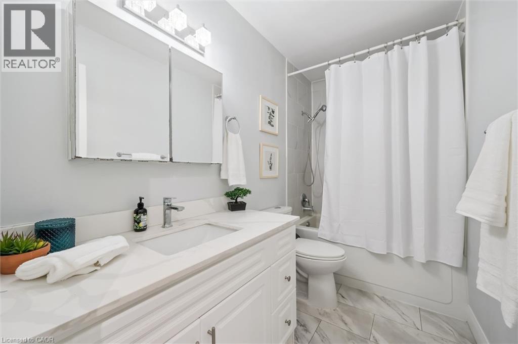 235 Cedarbrae Avenue Unit# B, Waterloo, Ontario  N2L 4S8 - Photo 26 - 40819990