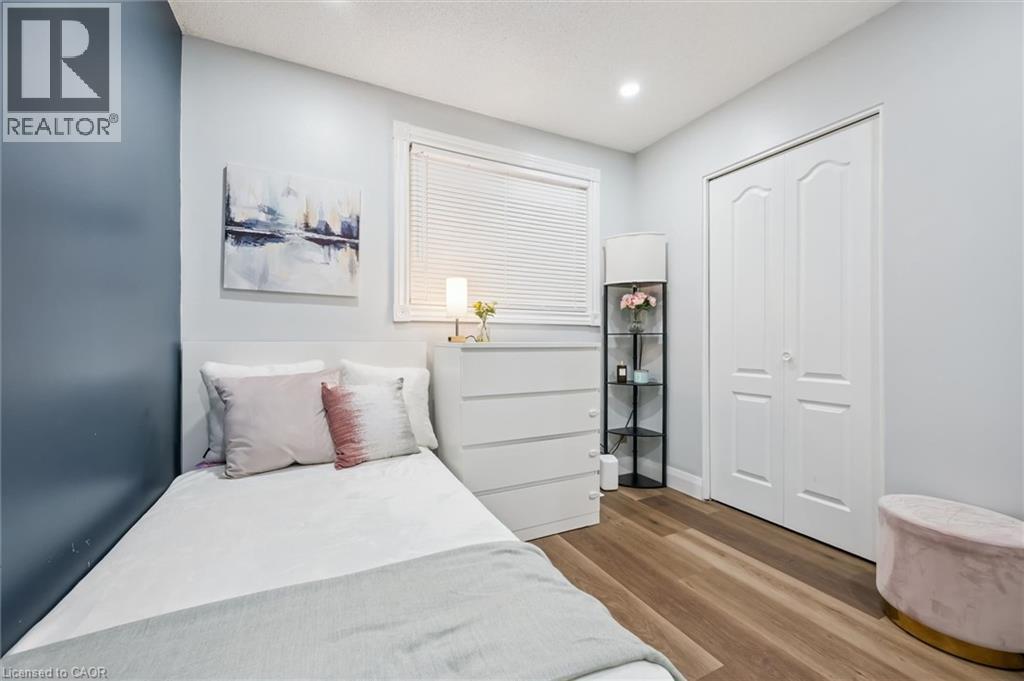235 Cedarbrae Avenue Unit# B, Waterloo, Ontario  N2L 4S8 - Photo 24 - 40819990