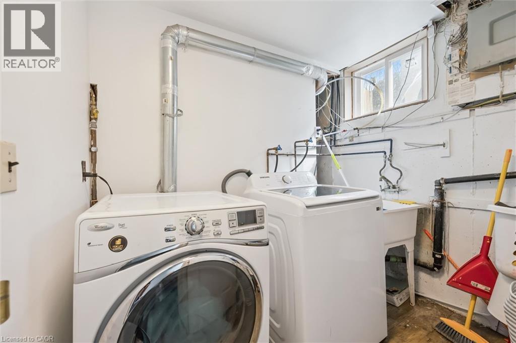 235 Cedarbrae Avenue Unit# B, Waterloo, Ontario  N2L 4S8 - Photo 33 - 40819990