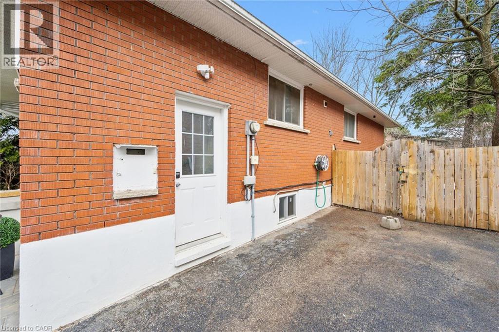 235 Cedarbrae Avenue Unit# B, Waterloo, Ontario  N2L 4S8 - Photo 36 - 40819990