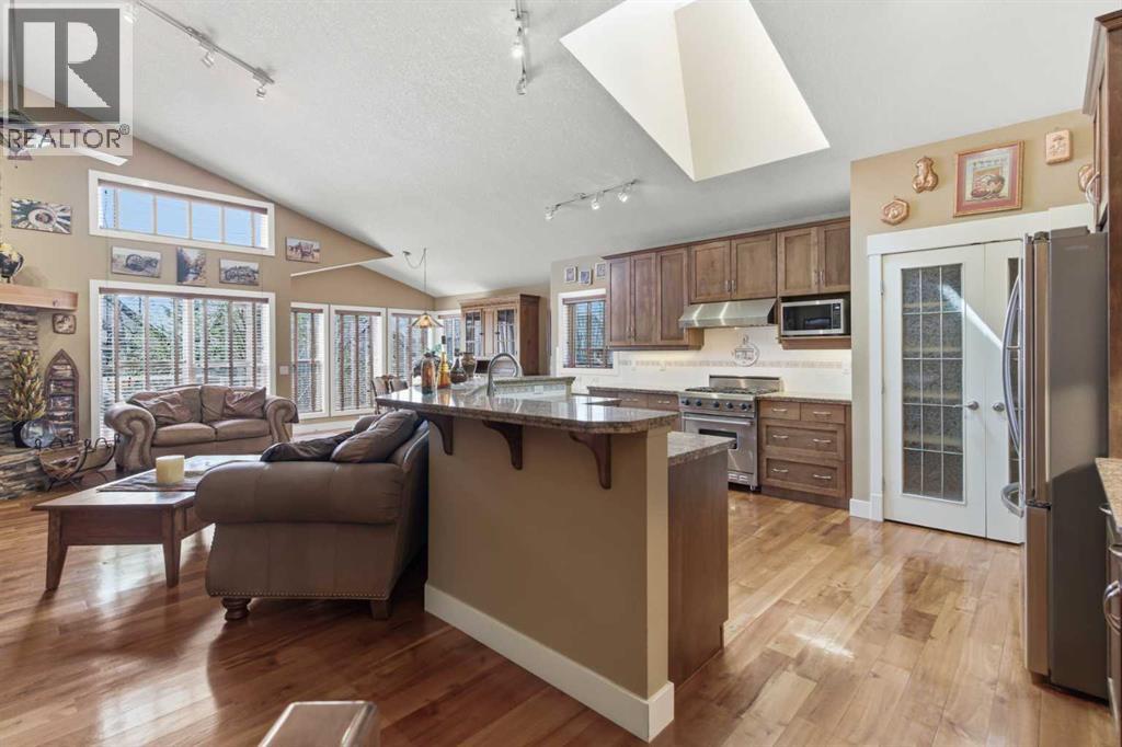 183 Discovery Ridge Way Sw, Calgary, Alberta  T3H 5G3 - Photo 6 - A2309044