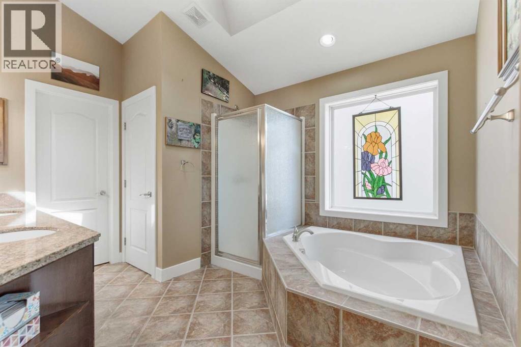 183 Discovery Ridge Way Sw, Calgary, Alberta  T3H 5G3 - Photo 19 - A2309044