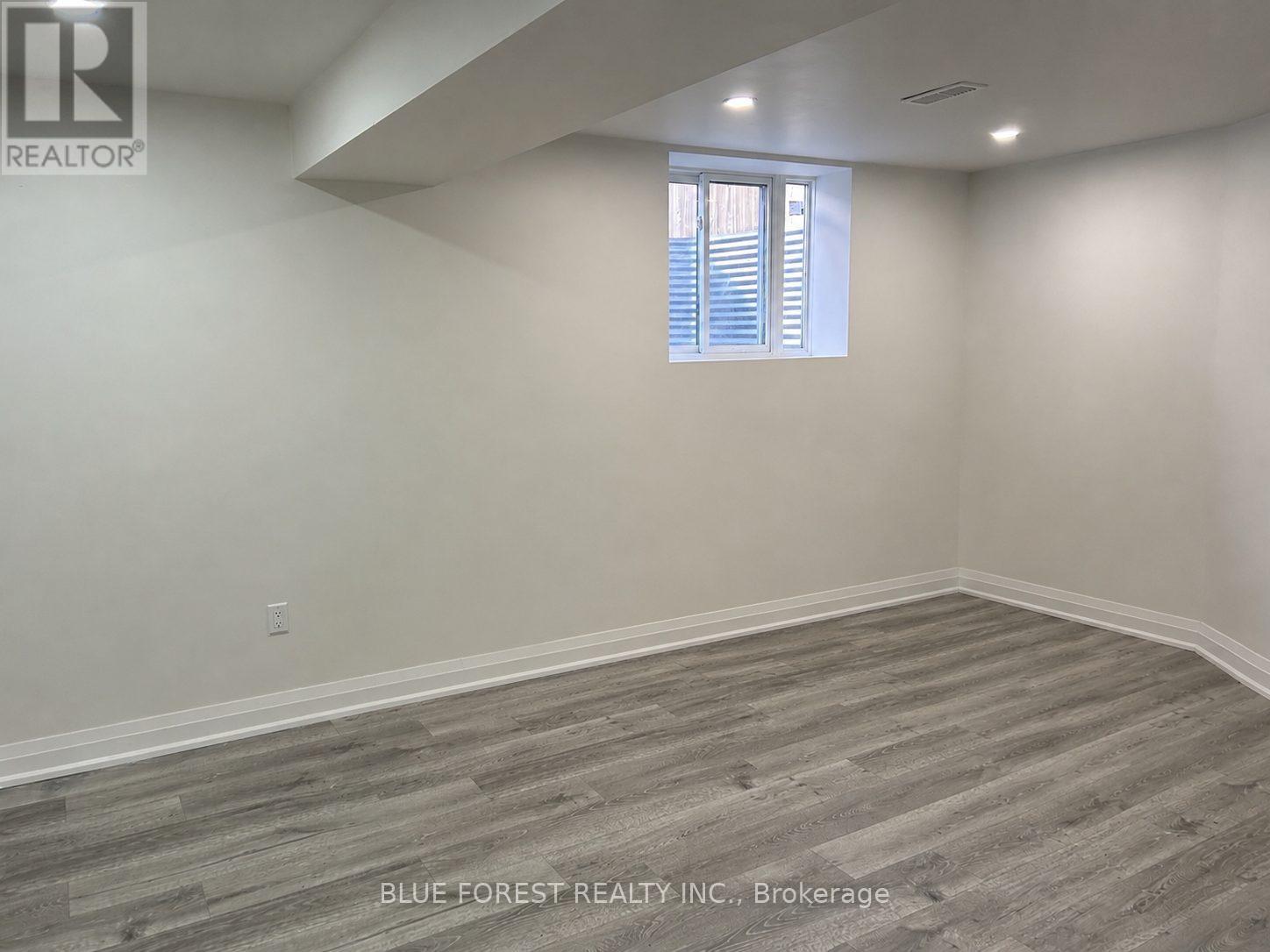 Unit B (Basement) - 167 Forfar Avenue, Kitchener, Ontario  N2B 2Z9 - Photo 5 - X13212664