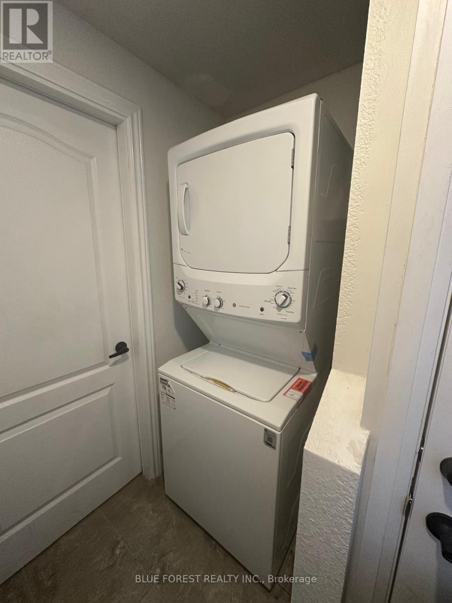Unit B (Basement) - 167 Forfar Avenue, Kitchener, Ontario  N2B 2Z9 - Photo 8 - X13212664