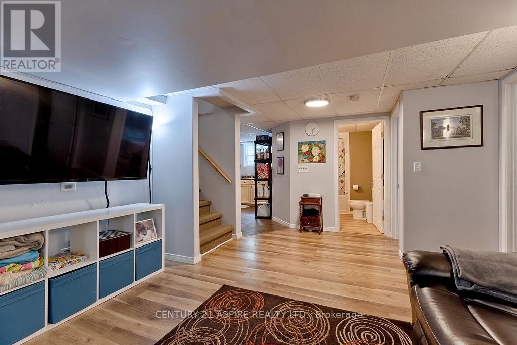 227 Clemow Avenue, Pembroke, Ontario K8A 2C7 - Photo 16 - X13212620