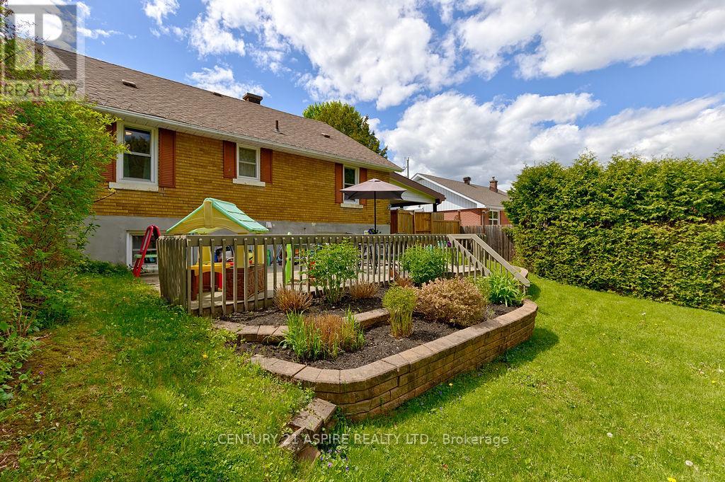 227 Clemow Avenue, Pembroke, Ontario K8A 2C7 - Photo 27 - X13212620