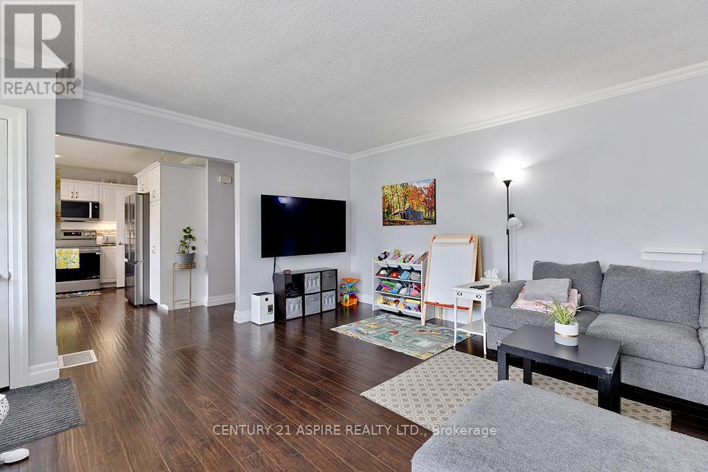227 Clemow Avenue, Pembroke, Ontario K8A 2C7 - Photo 4 - X13212620