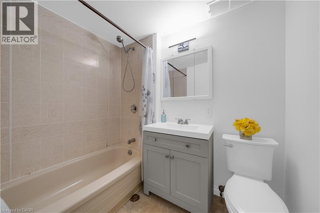 1270 Gainsborough Drive Unit# 35, Oakville, Ontario  M9A 0E1 - Photo 23 - 40834587