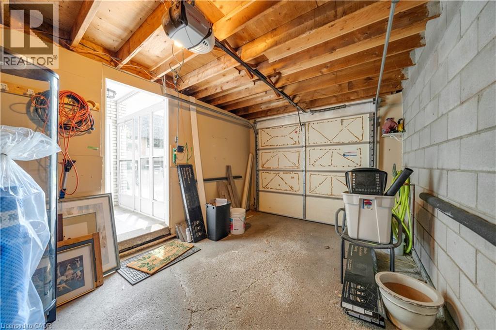1270 Gainsborough Drive Unit# 35, Oakville, Ontario  M9A 0E1 - Photo 38 - 40834587