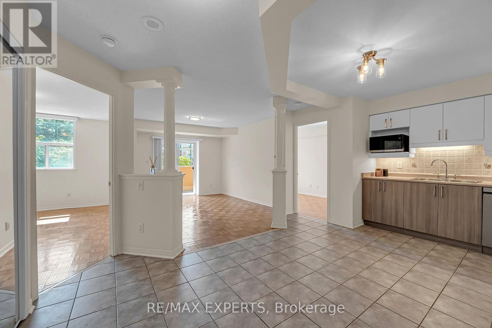 214 - 7373 Martin Grove Road, Vaughan, Ontario L4L 9K1 - Photo 8 - N13211452