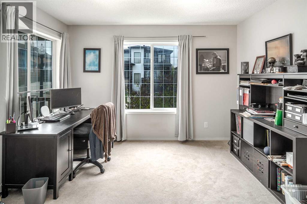 4 Springbank Bay Sw, Calgary, Alberta  T3H 5E4 - Photo 16 - A2309329