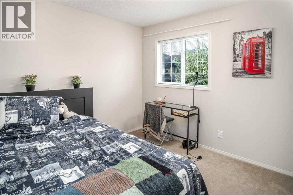 4 Springbank Bay Sw, Calgary, Alberta  T3H 5E4 - Photo 26 - A2309329