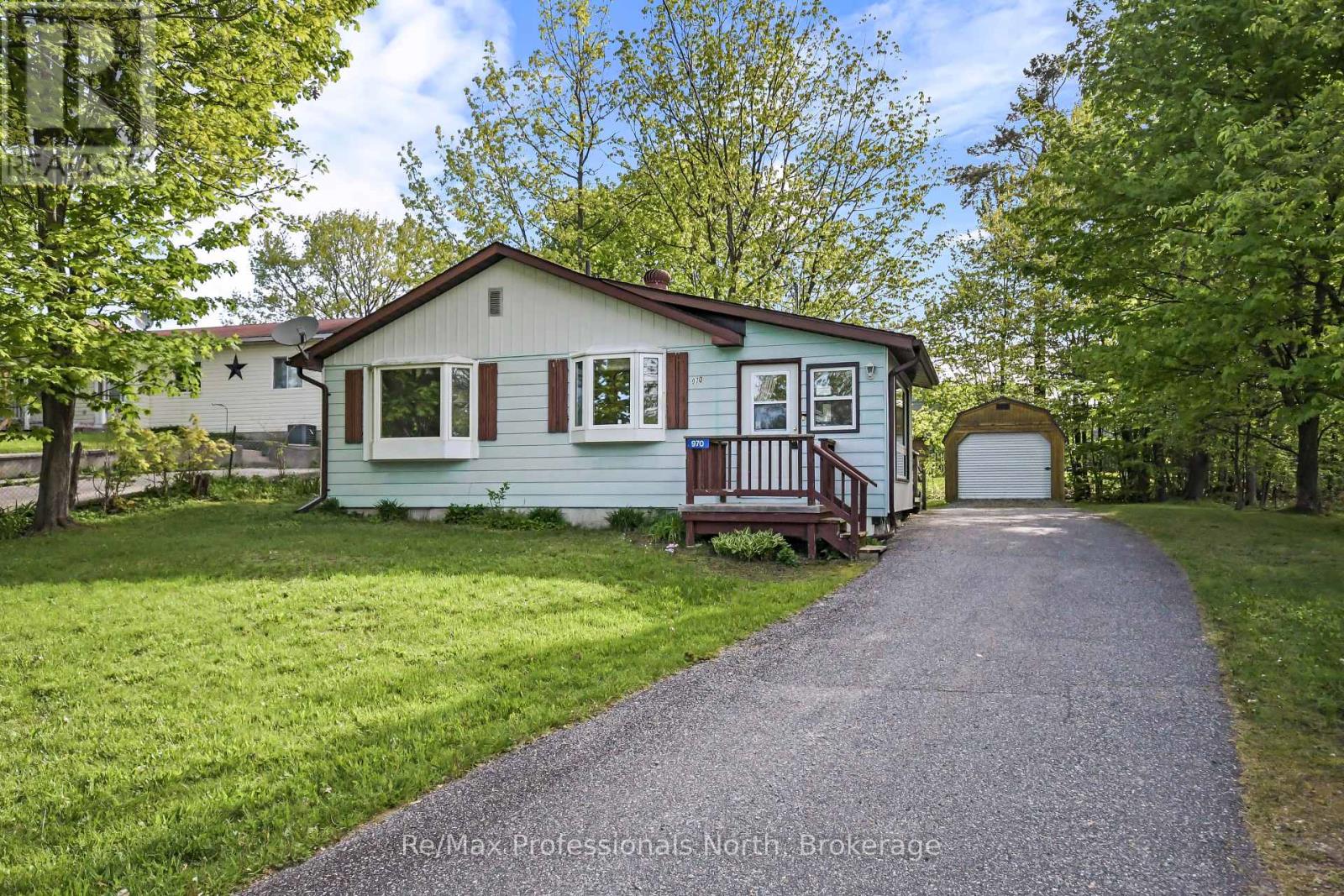 970 FIRST STREET S, Gravenhurst, Ontario