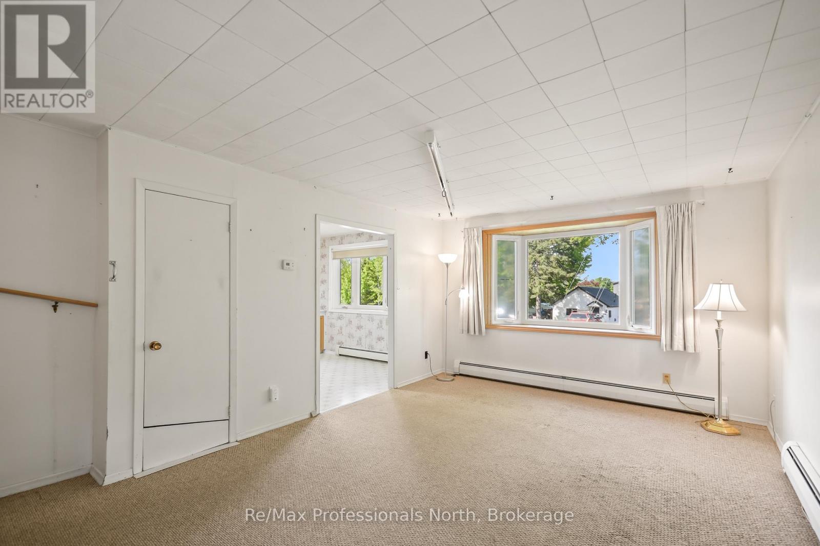 970 First Street S, Gravenhurst, Ontario  P1P 1K3 - Photo 11 - X13212576