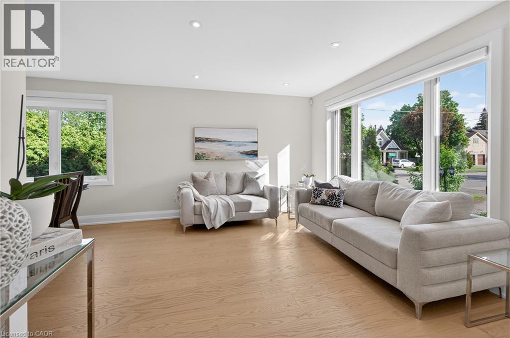 423 Smith Lane, Oakville, Ontario  L6L 4X1 - Photo 6 - 40834683