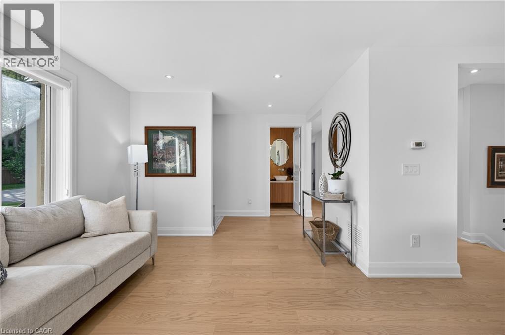 423 Smith Lane, Oakville, Ontario  L6L 4X1 - Photo 9 - 40834683