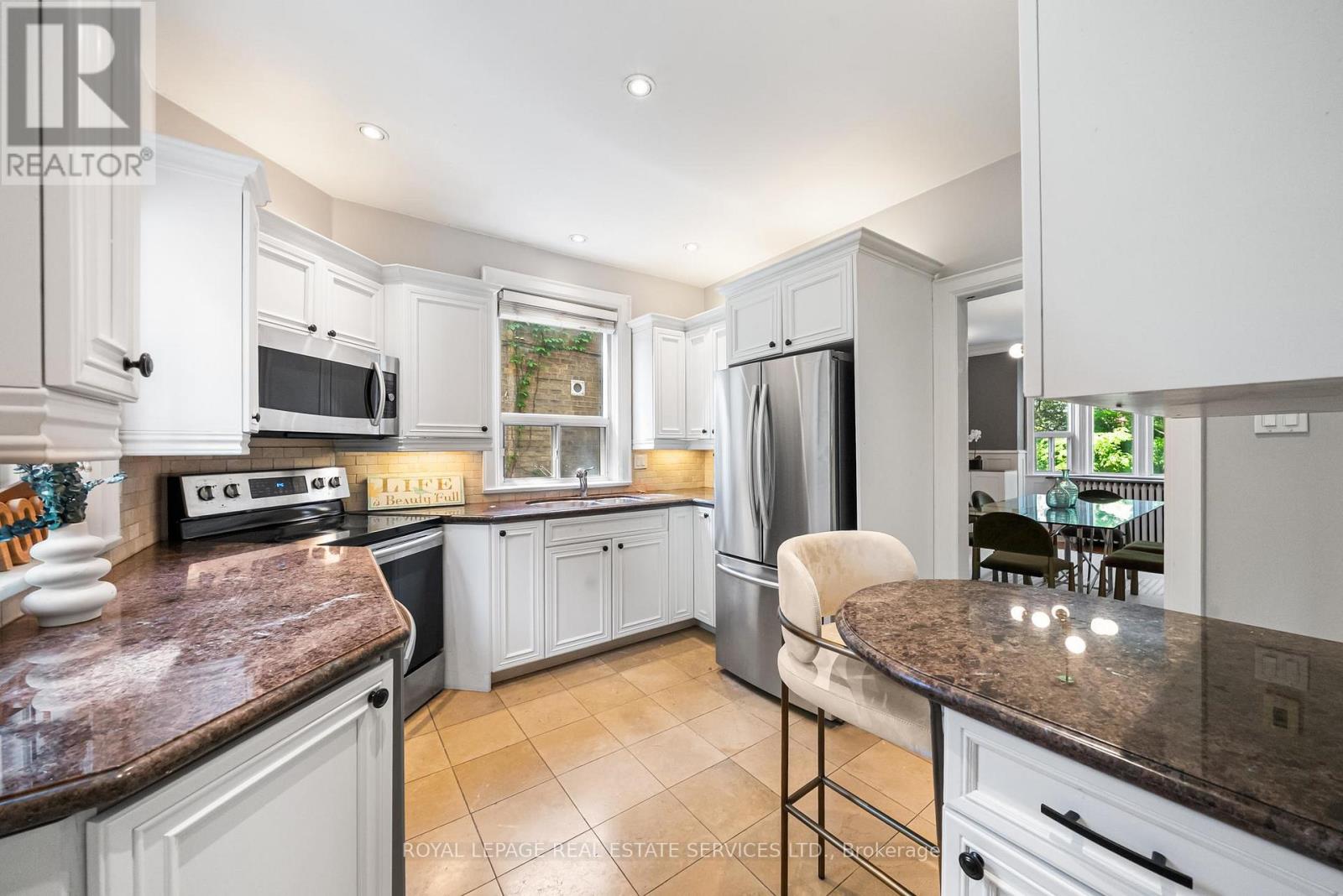 202 Dinnick Crescent, Toronto, Ontario  M4N 1M3 - Photo 15 - C13212630