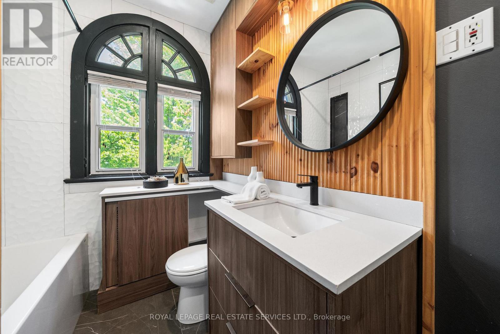 202 Dinnick Crescent, Toronto, Ontario  M4N 1M3 - Photo 29 - C13212630