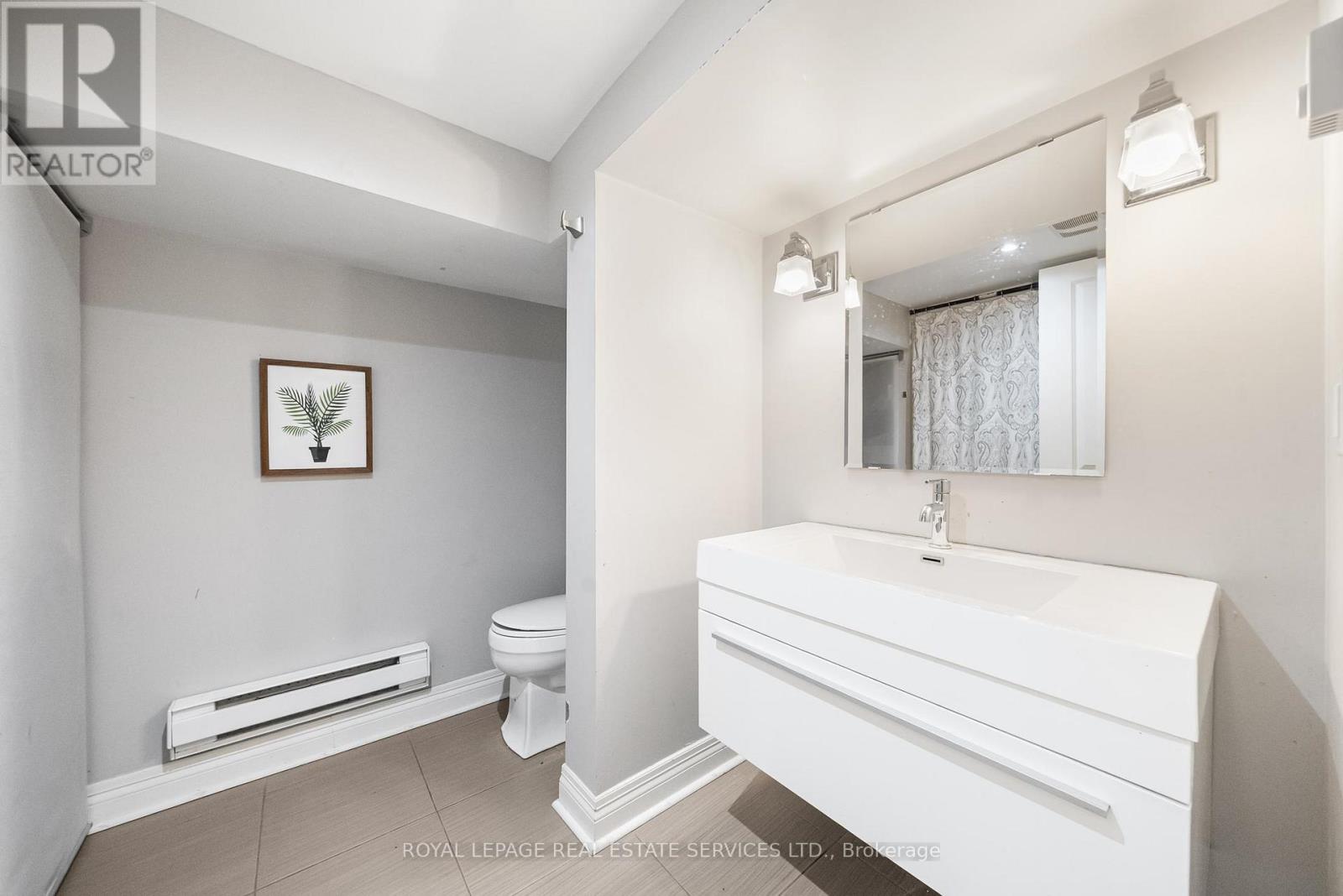 202 Dinnick Crescent, Toronto, Ontario  M4N 1M3 - Photo 35 - C13212630