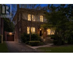 202 DINNICK CRESCENT, Toronto, Ontario