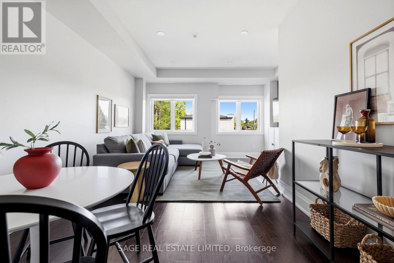 TH4 - 6 KALMAR AVENUE, Toronto, Ontario