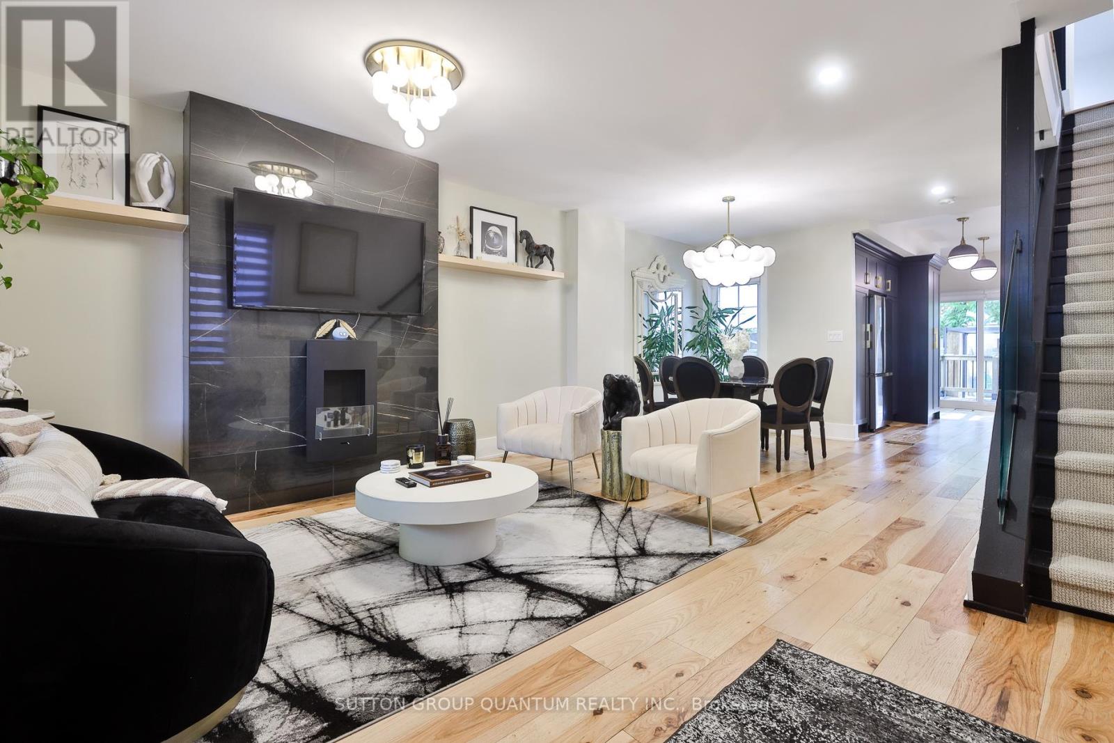 268 ASHDALE AVENUE, Toronto, Ontario